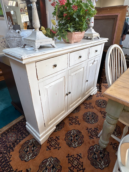 White cabinet