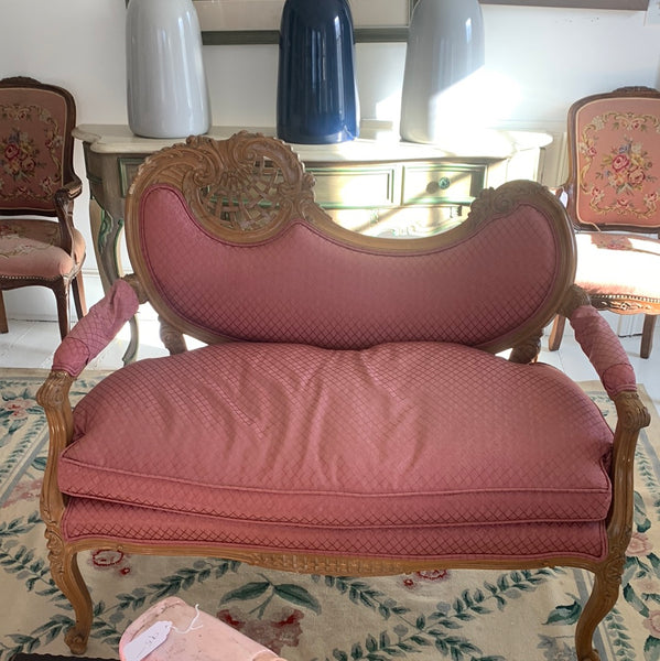 Pink French style settee 12/14